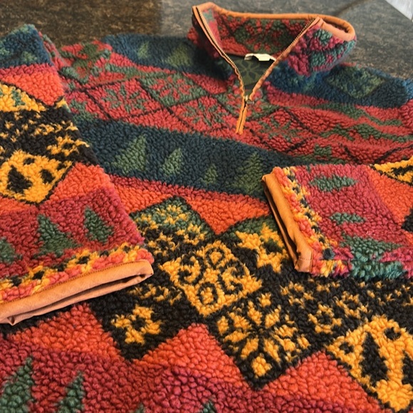 L.L. bean Colorful Geometric Sherpa Fleece Pullover - Picture 3 of 4